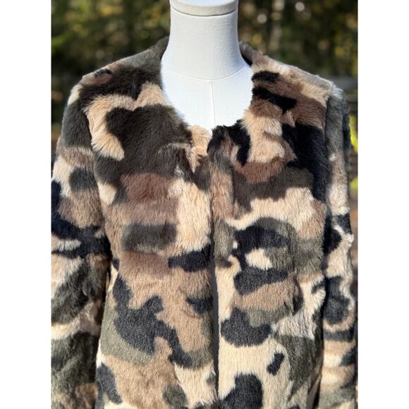 Band of Gypsies XS Faux Fur Camo Jacket Women's Green Multi Army MSRP $119 - Picture 6 of 12